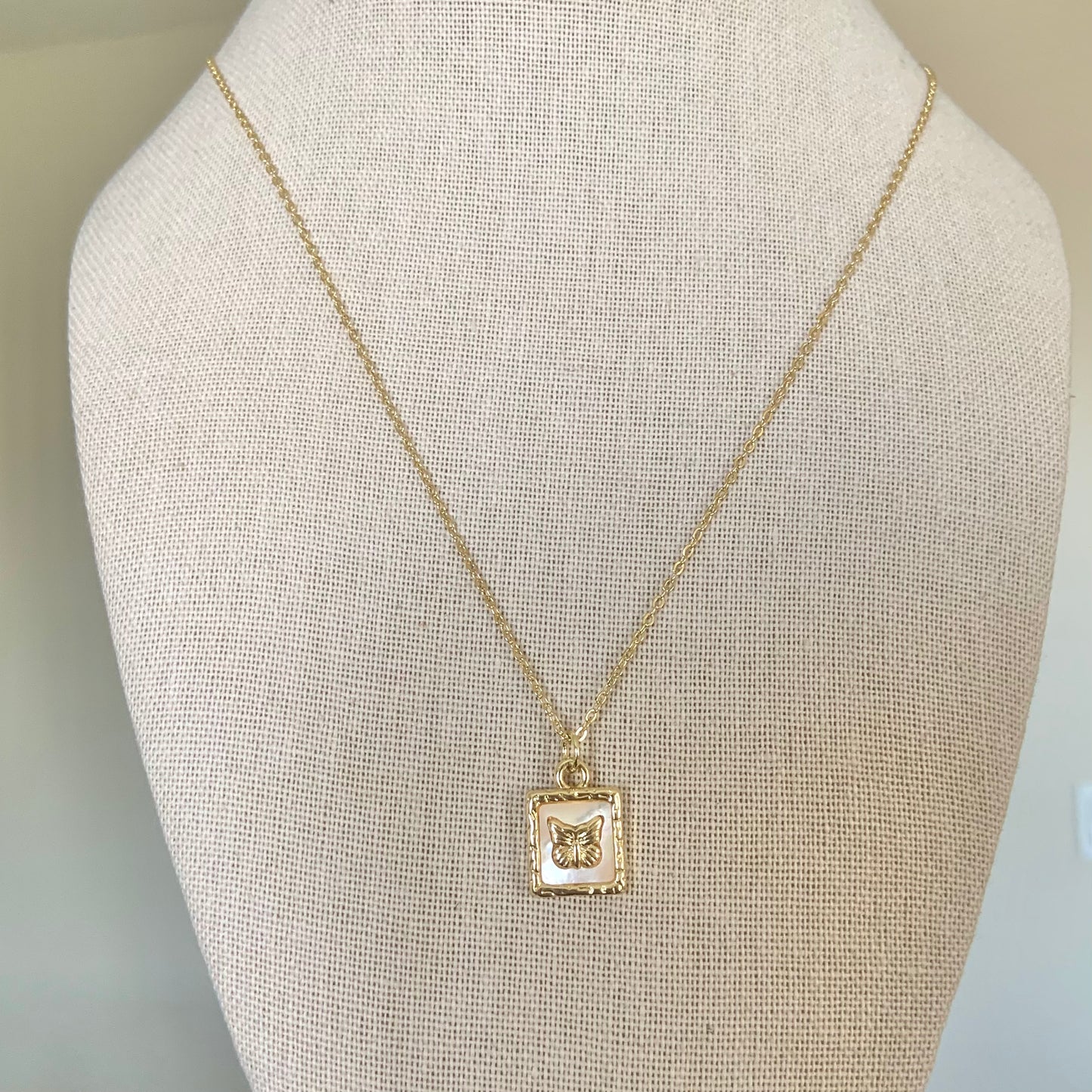 Mariposa Necklace