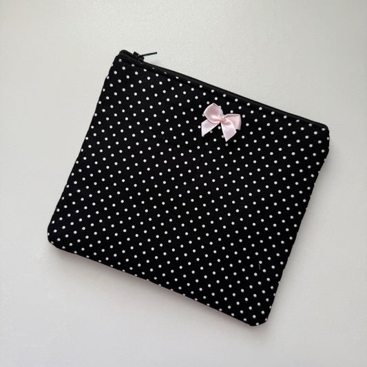 Dolly Pouch
