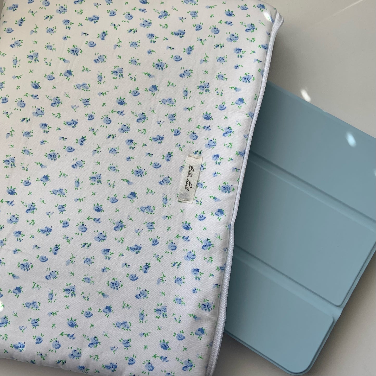 Blue Floral Laptop Sleeve
