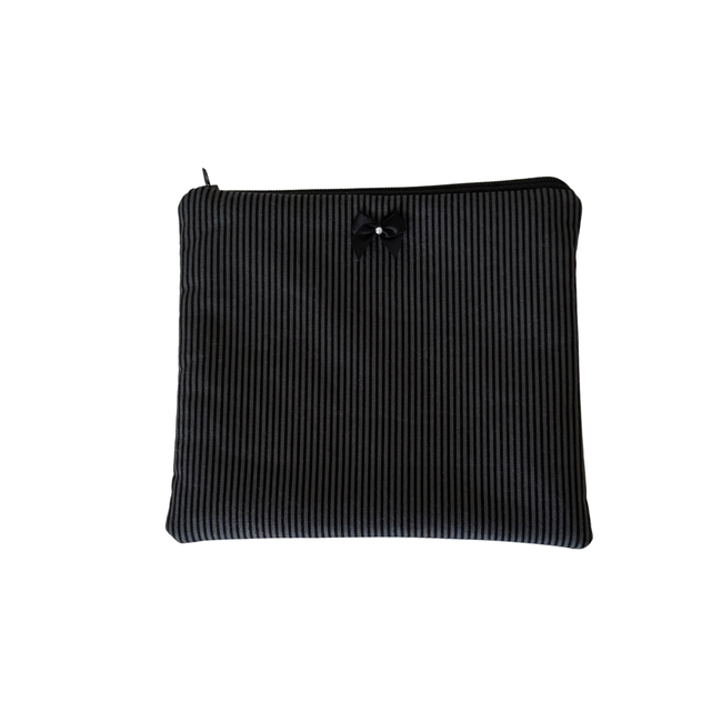 Raven Stripes Pouch