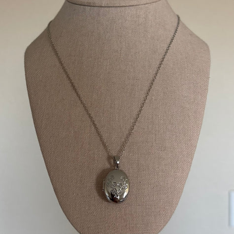 Silver Floral Oval Locket Necklace