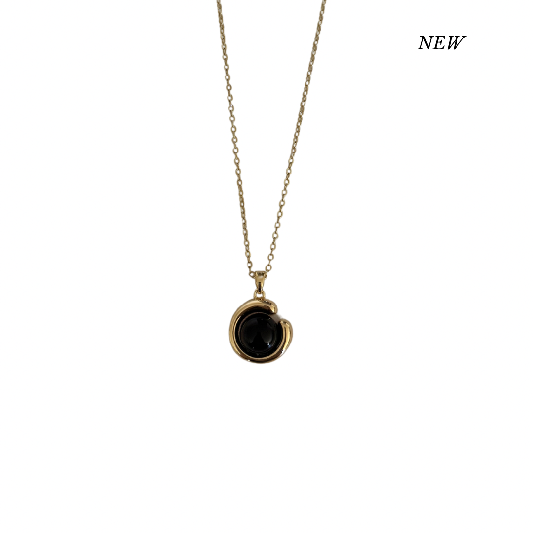 Gold Amelie Necklace