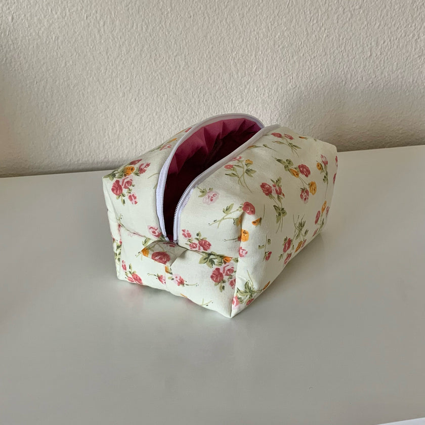 Small Vintage Rose Makeup Bag