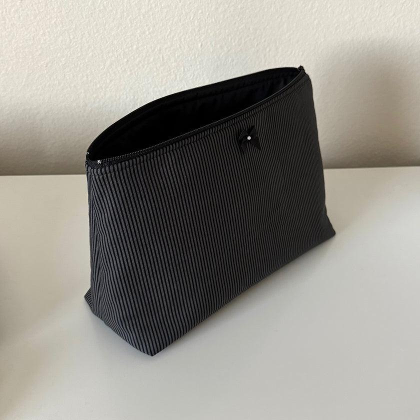Raven Stripes Toiletry Bag