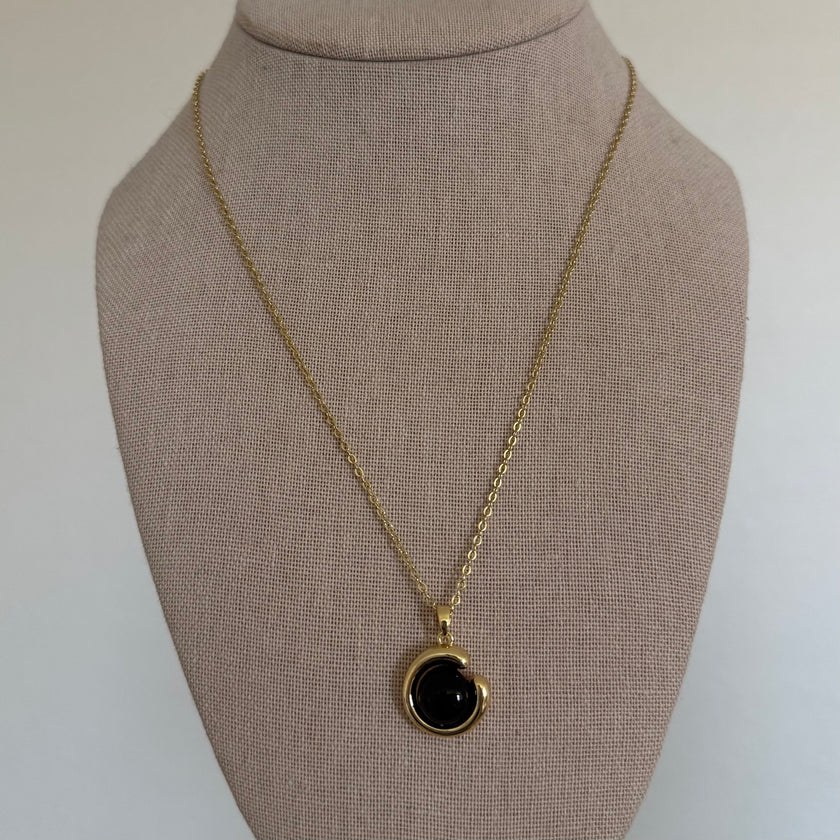 Gold Amelie Necklace