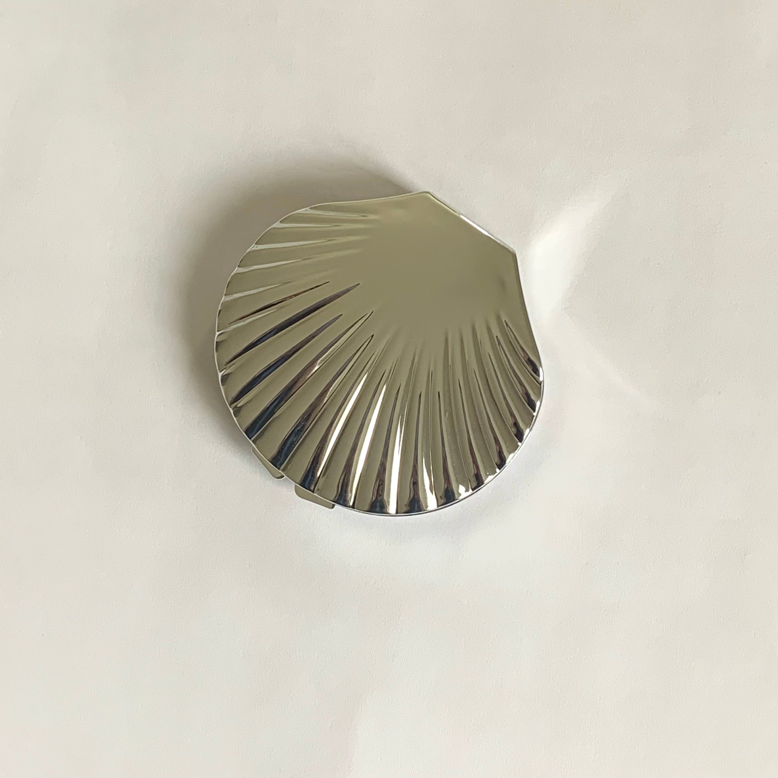 Clara Compact Mirror in Silver *CLEARANCE*