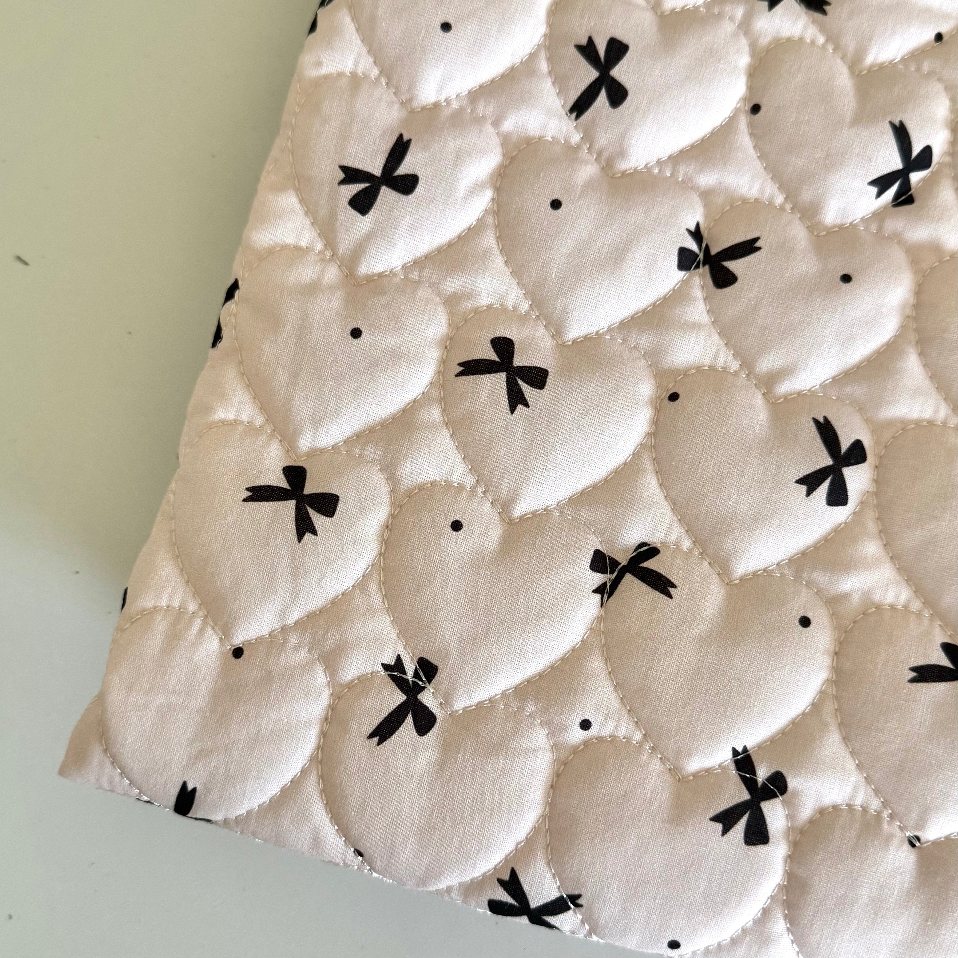 1 YD - Bow Pre-Quilted Fabric
