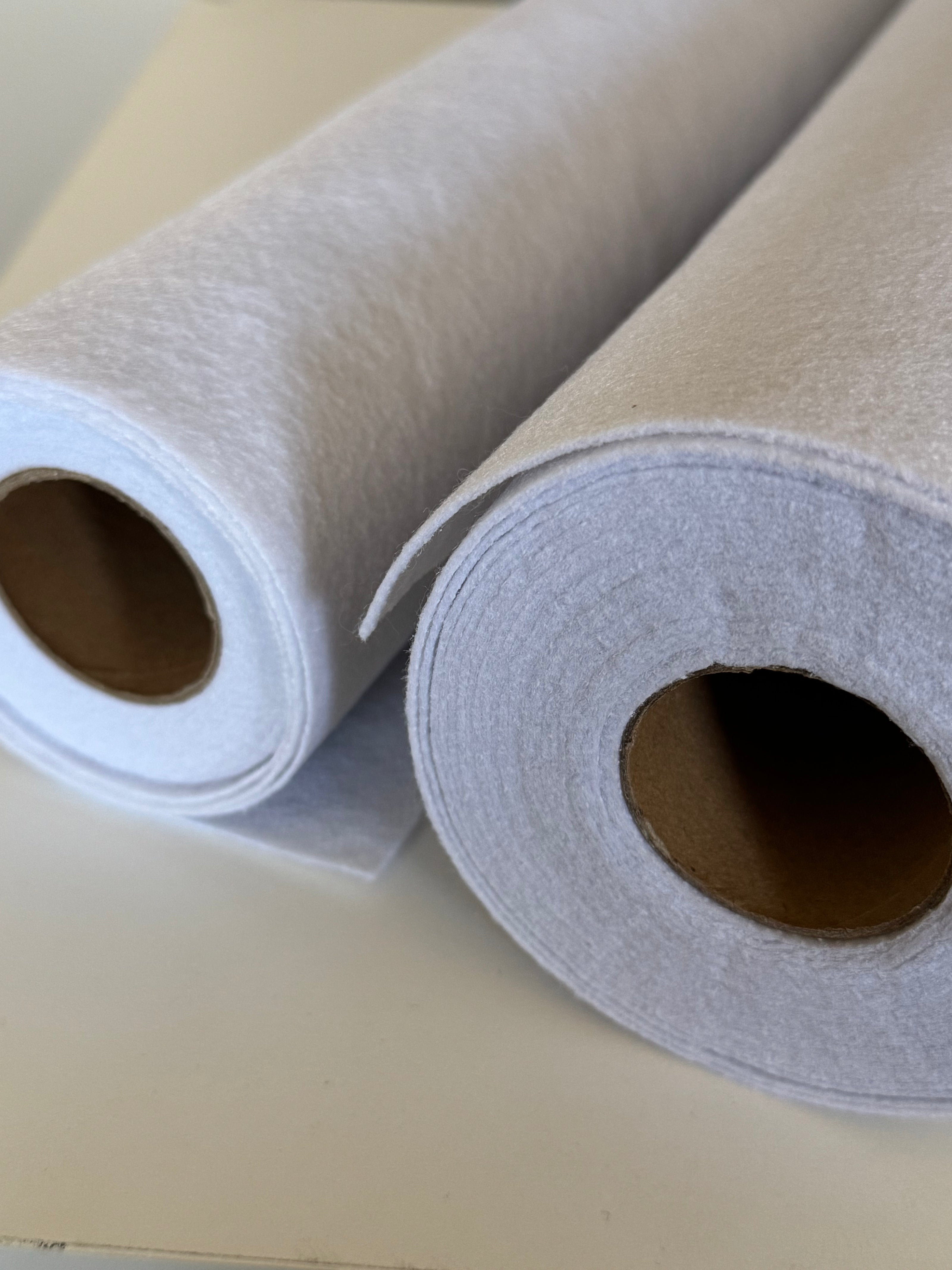 Fusible Light & Medium Fleece Remnant Roll