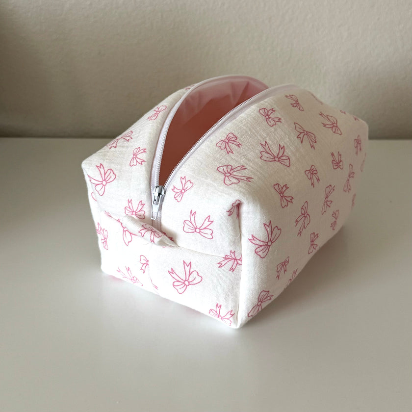 Small Bow Makeup Bag