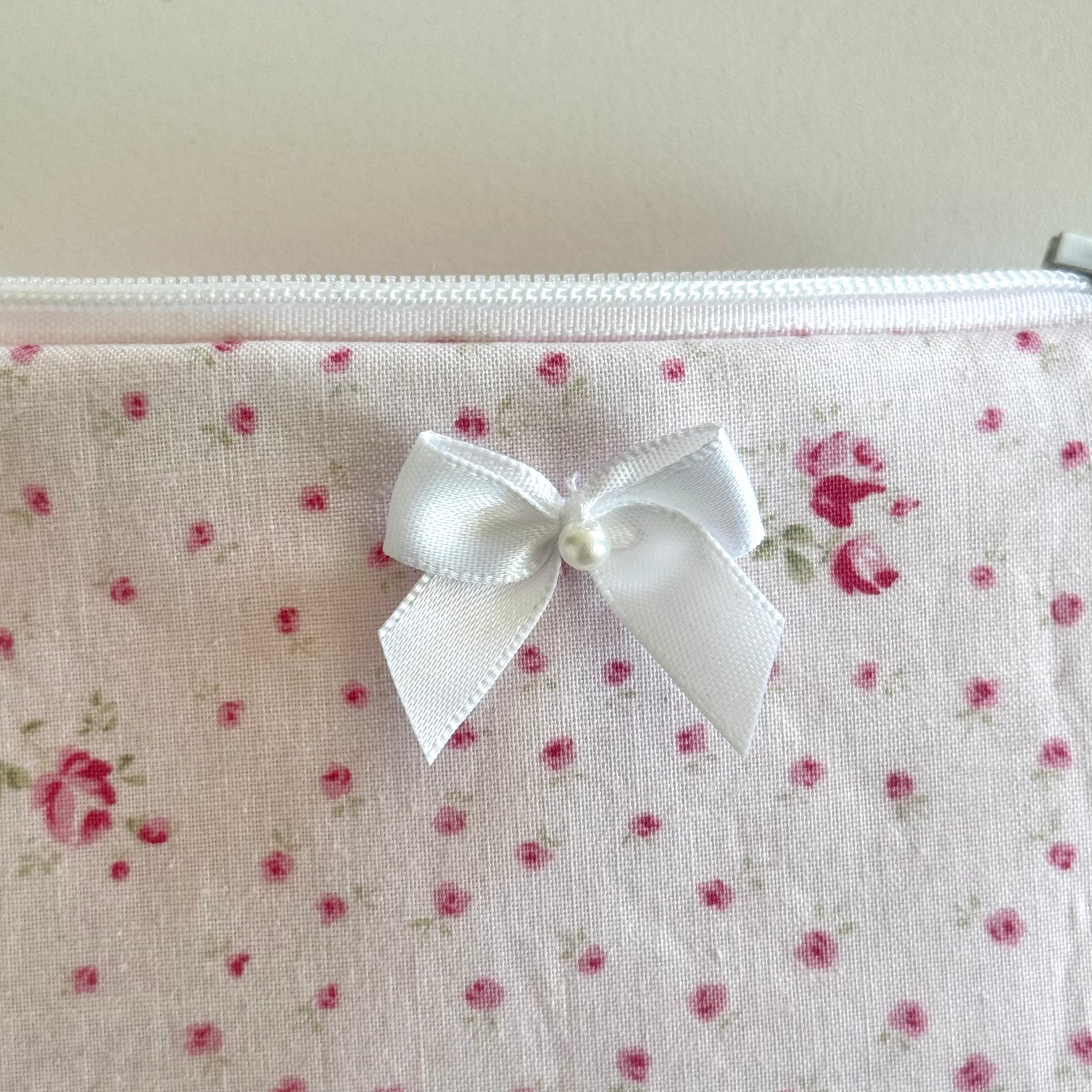 Dainty Floral Coin Pouch