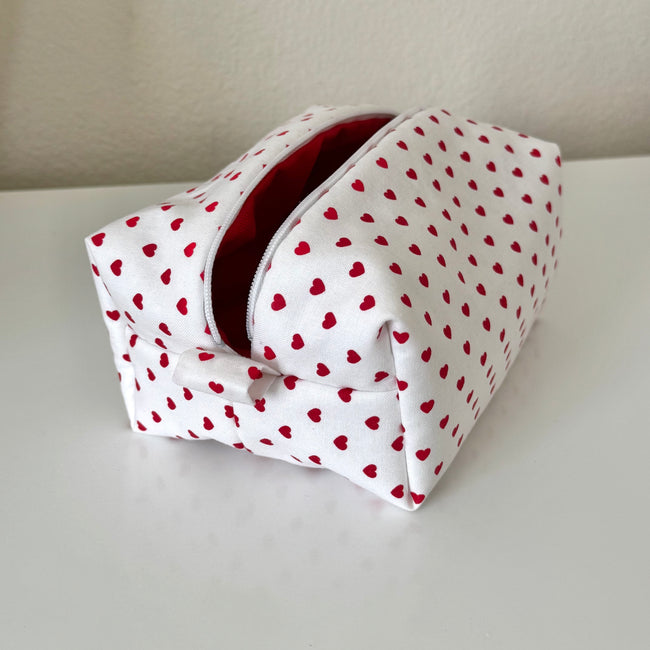 Small Amore Makeup Bag (Pre-Order)