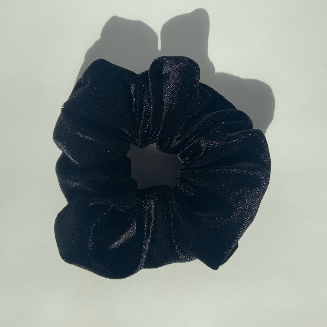 Alice Velvet Scrunchie